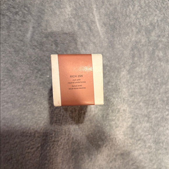 Morphe Lightform Foundation - Warm Brown - Picture 4 of 4